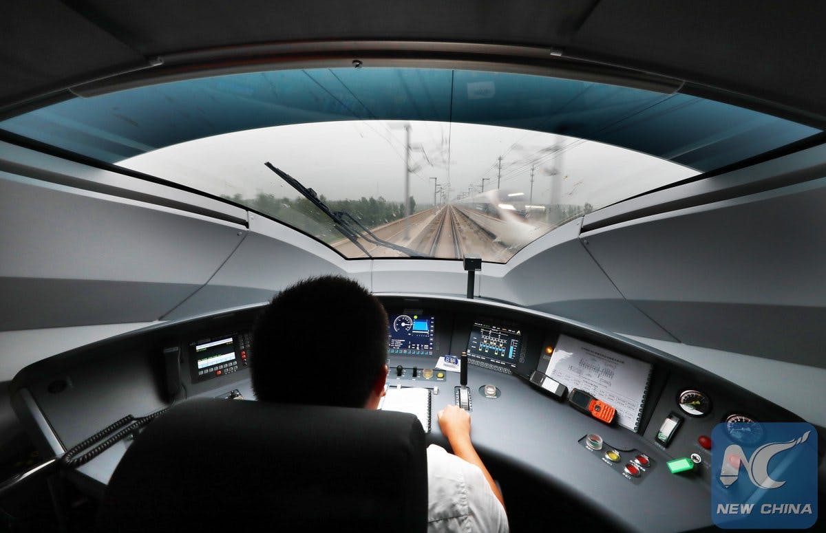 At 350kph, China high-speed train ups the game